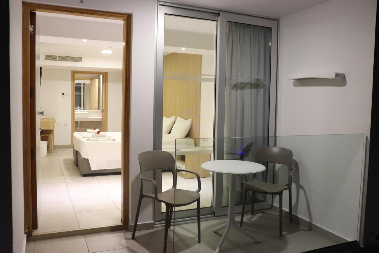 أيا نابا Joy Hotel Apts المظهر الخارجي الصورة