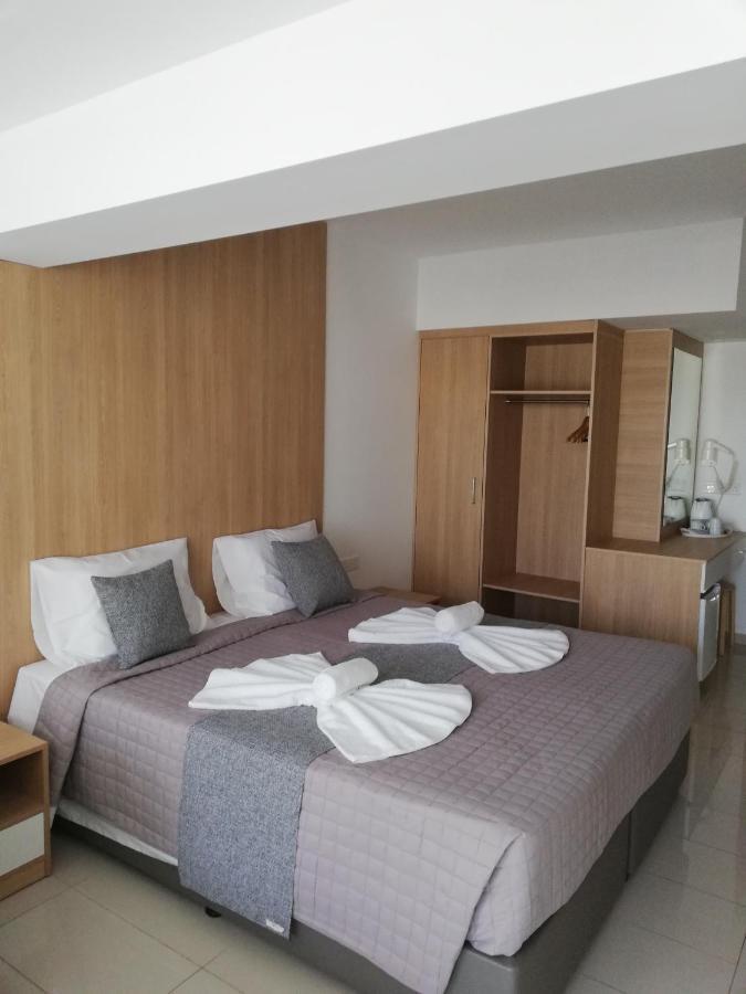 أيا نابا Joy Hotel Apts المظهر الخارجي الصورة
